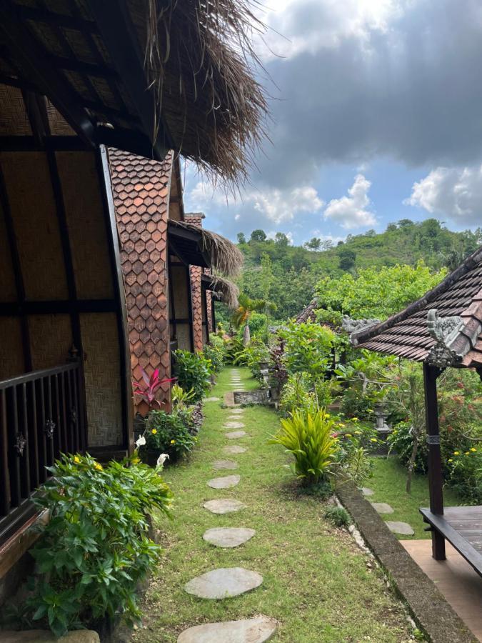 Holy Hills Bungalow Nusa Penida Batumadeg Zewnętrze zdjęcie